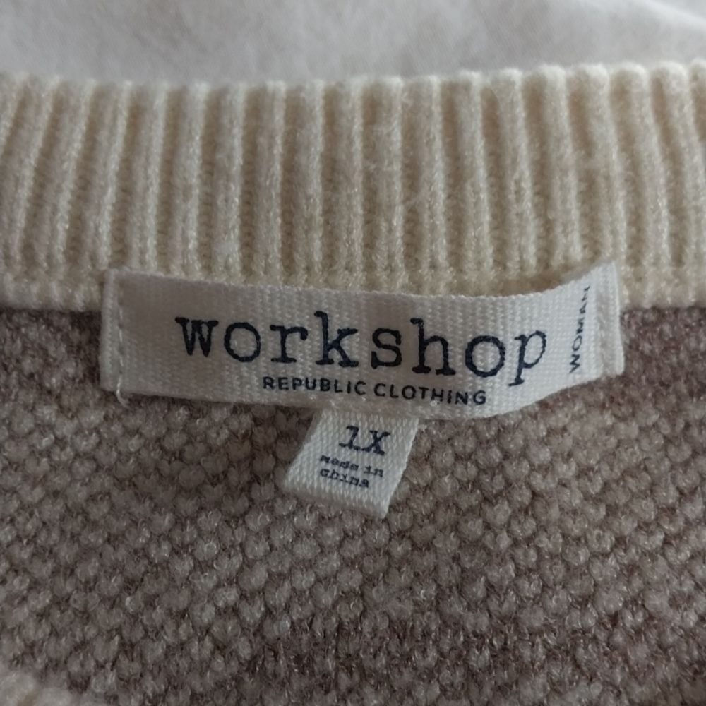 Workshop Republic Clothing Pullover Crewneck Swea… - image 3